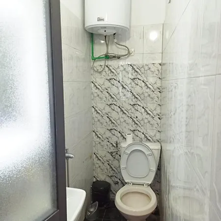 Skanderbeg Square Residences ホームステイ *