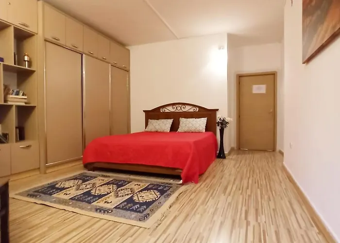 Проживание в семье Skanderbeg Square Residences Тирана