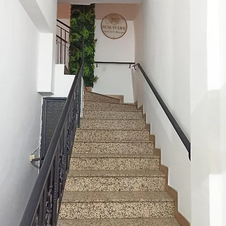 Rum i privatbostad Skanderbeg Square Residences Tirana