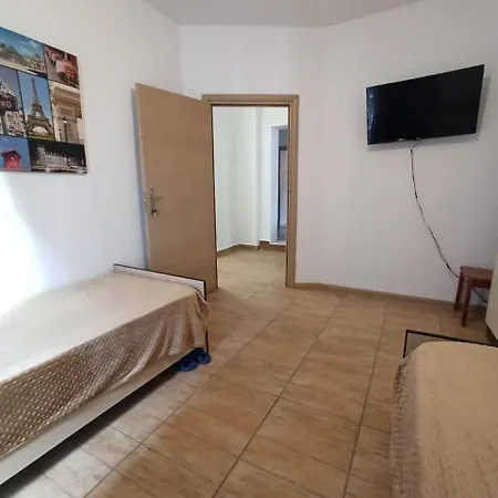 Homestay Skanderbeg Square Residences